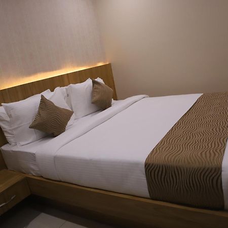 Hotel Dc Star Tarapith Εξωτερικό φωτογραφία