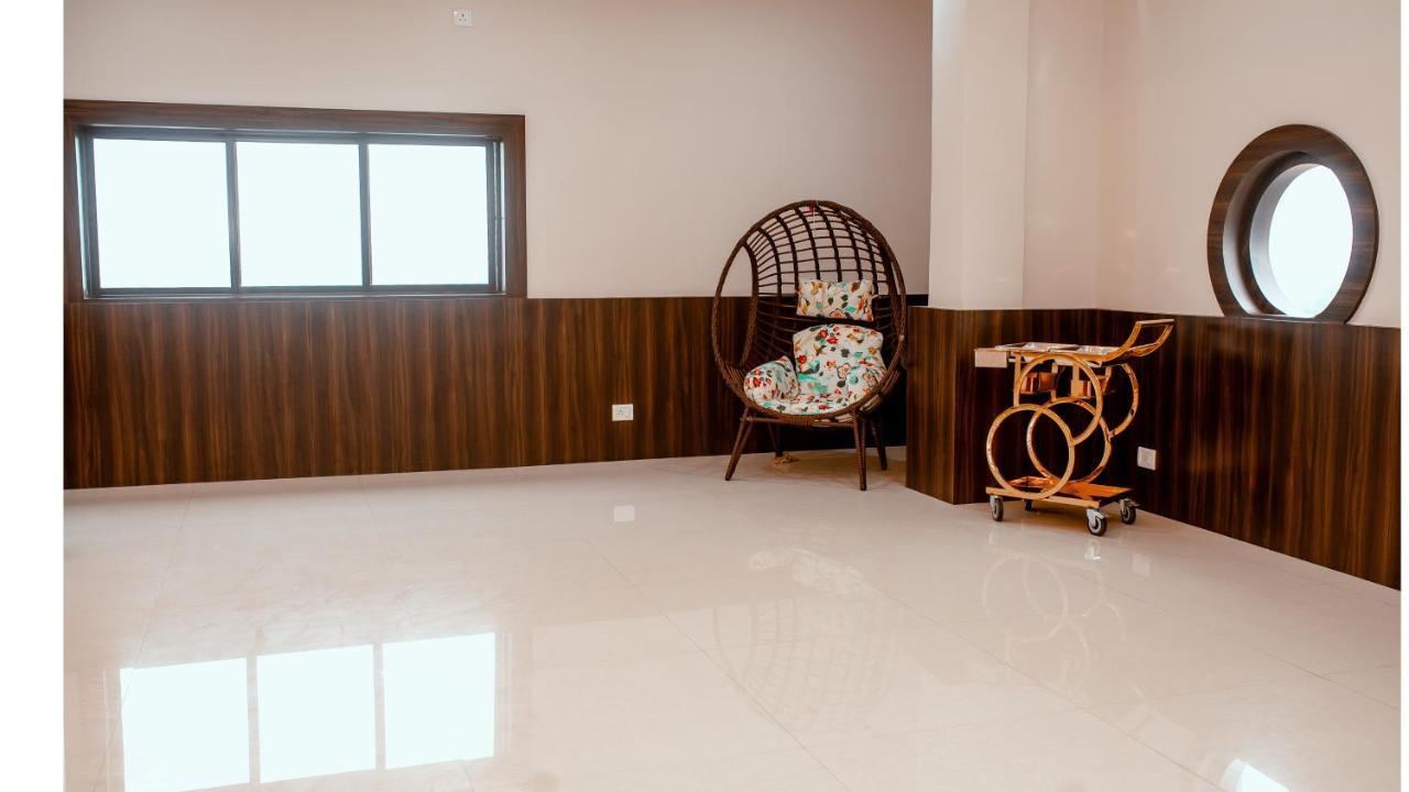 Hotel Dc Star Tarapith Εξωτερικό φωτογραφία