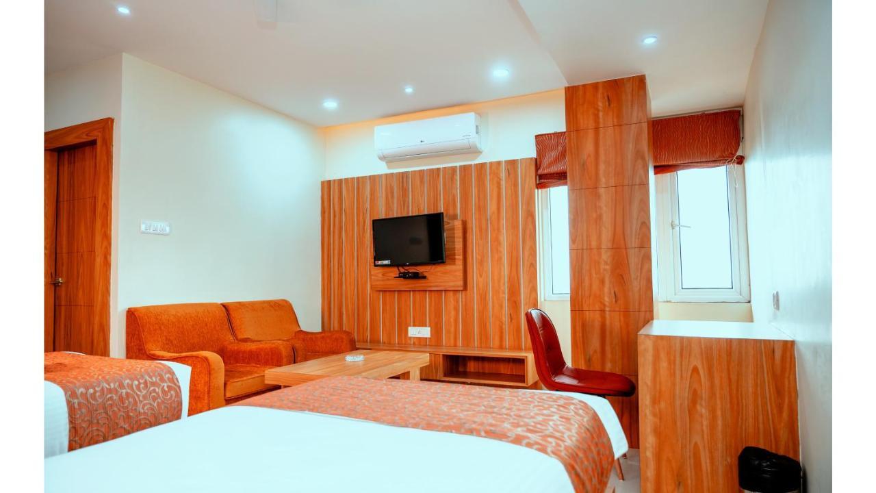 Hotel Dc Star Tarapith Εξωτερικό φωτογραφία