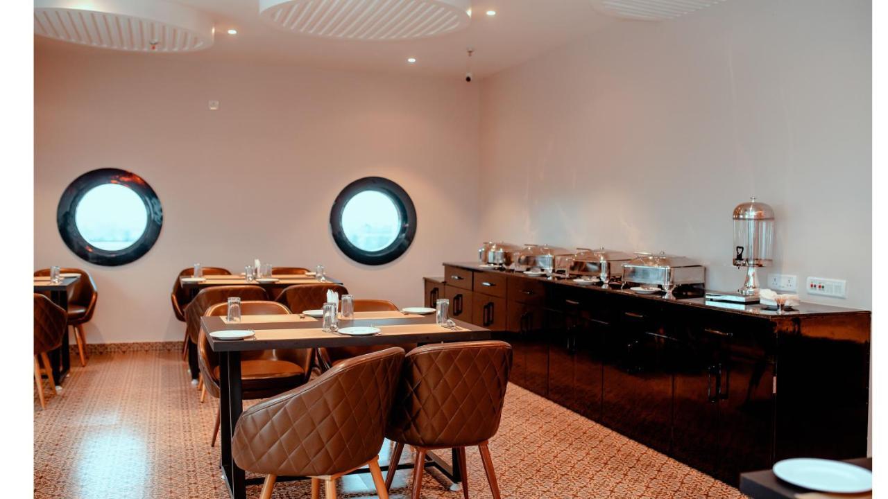 Hotel Dc Star Tarapith Εξωτερικό φωτογραφία